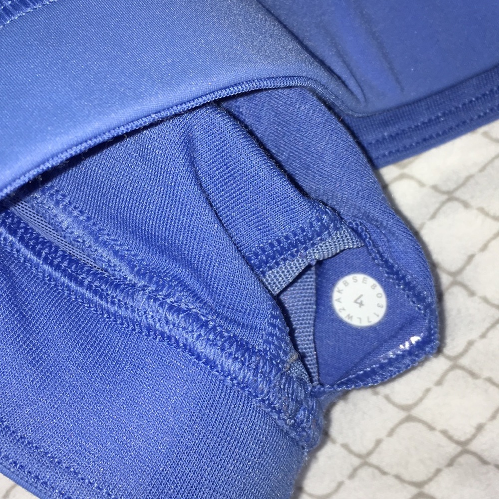 Lululemon - Picture 3 of 4